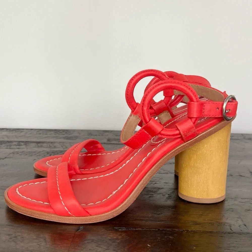 Bernardo Harlow Heeled Leather Sandal Chunky Heel Size 6M